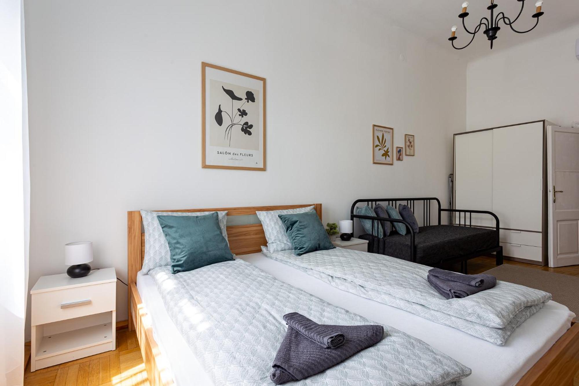 Urania Apartments Budapest Esterno foto