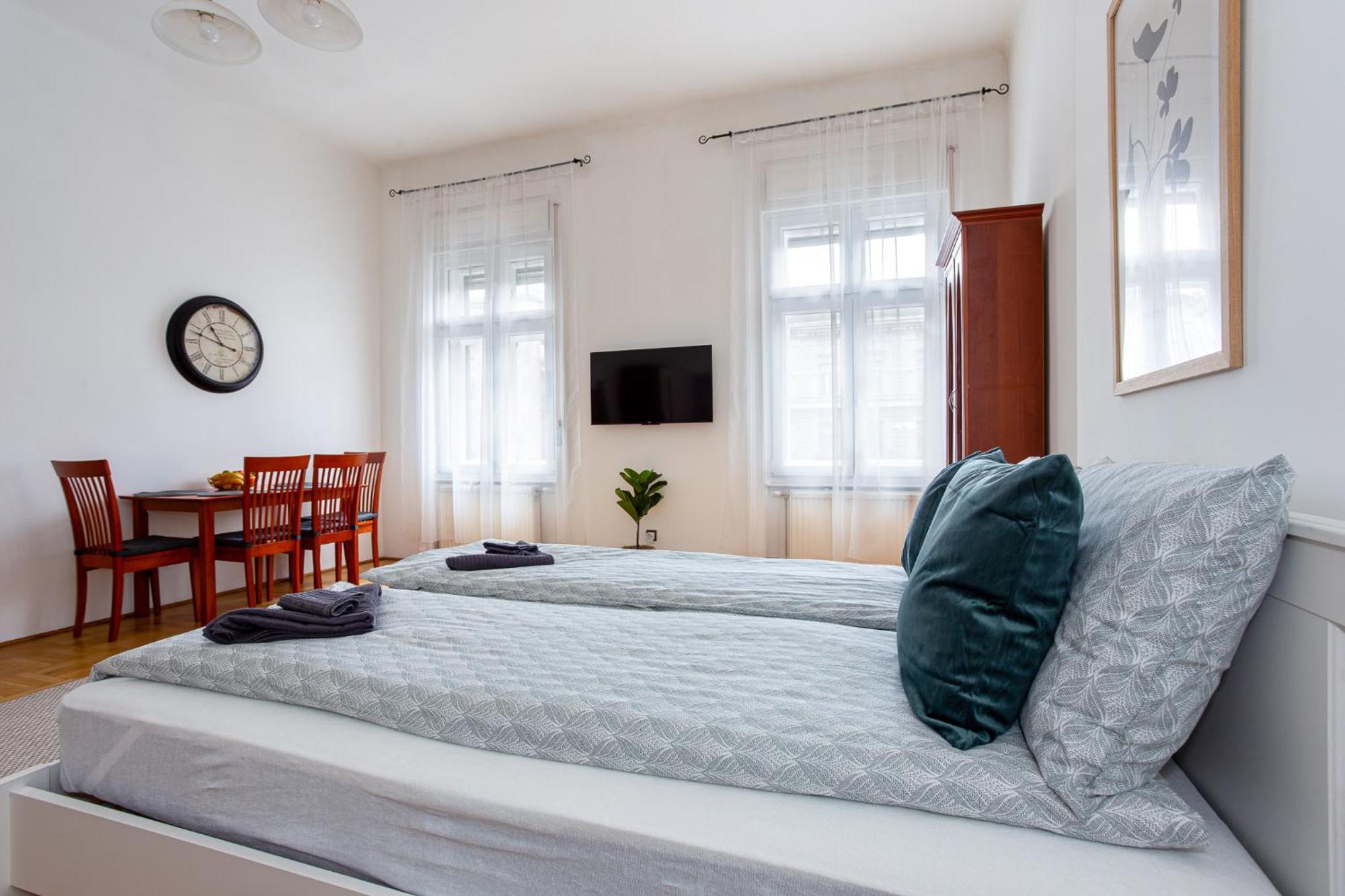 Urania Apartments Budapest Esterno foto