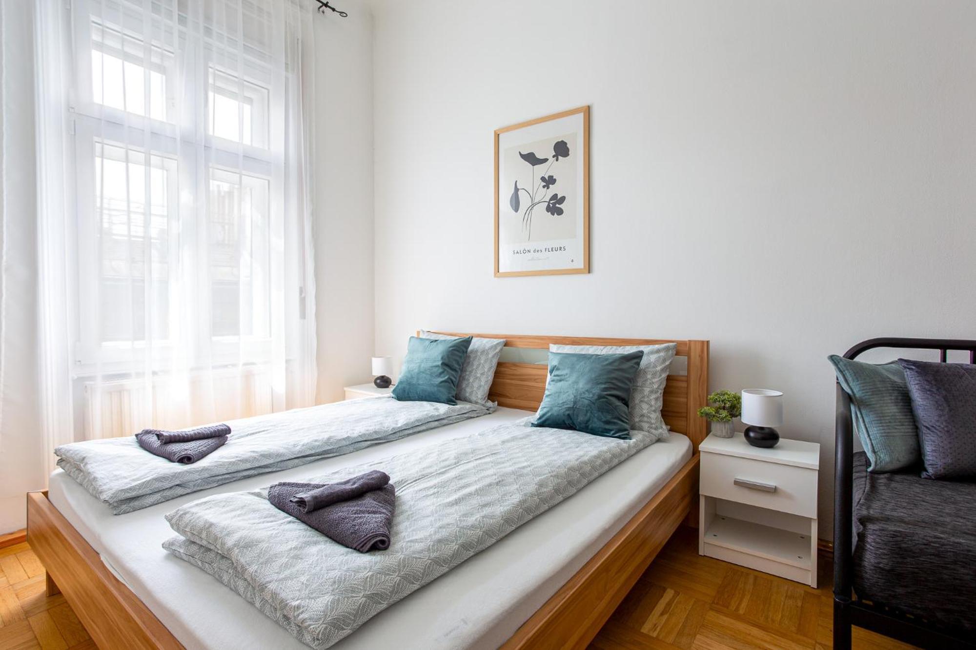 Urania Apartments Budapest Esterno foto